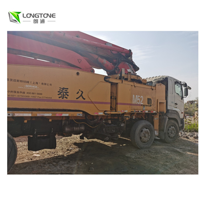Benutzter Betonpumpe-LKW Putzmeister 37/42/52 m-Länge mit weniger Arbeitsstunden