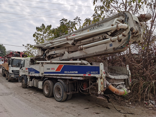 Benutzte/alte Baugeräte 53M Concrete Pump