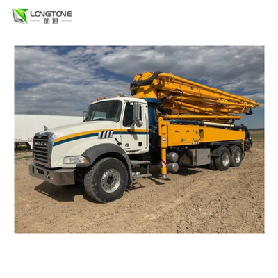 Benutzte Fahrzeugbetonpumpe 25T mit Max. Delivery Height 24 - 36 M Oil Tank Capacity 320L